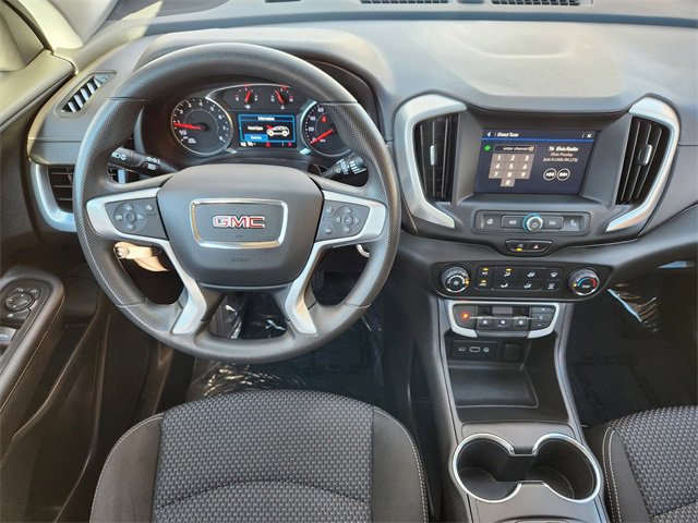 Used 2022 GMC Terrain SLE image 27