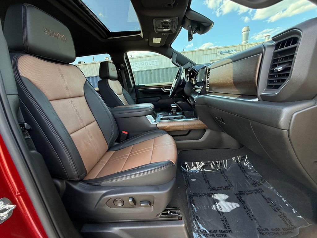 Used 2023 Chevrolet Silverado 1500 High Country w/ High Country Premium Package AWD/4WD image 28