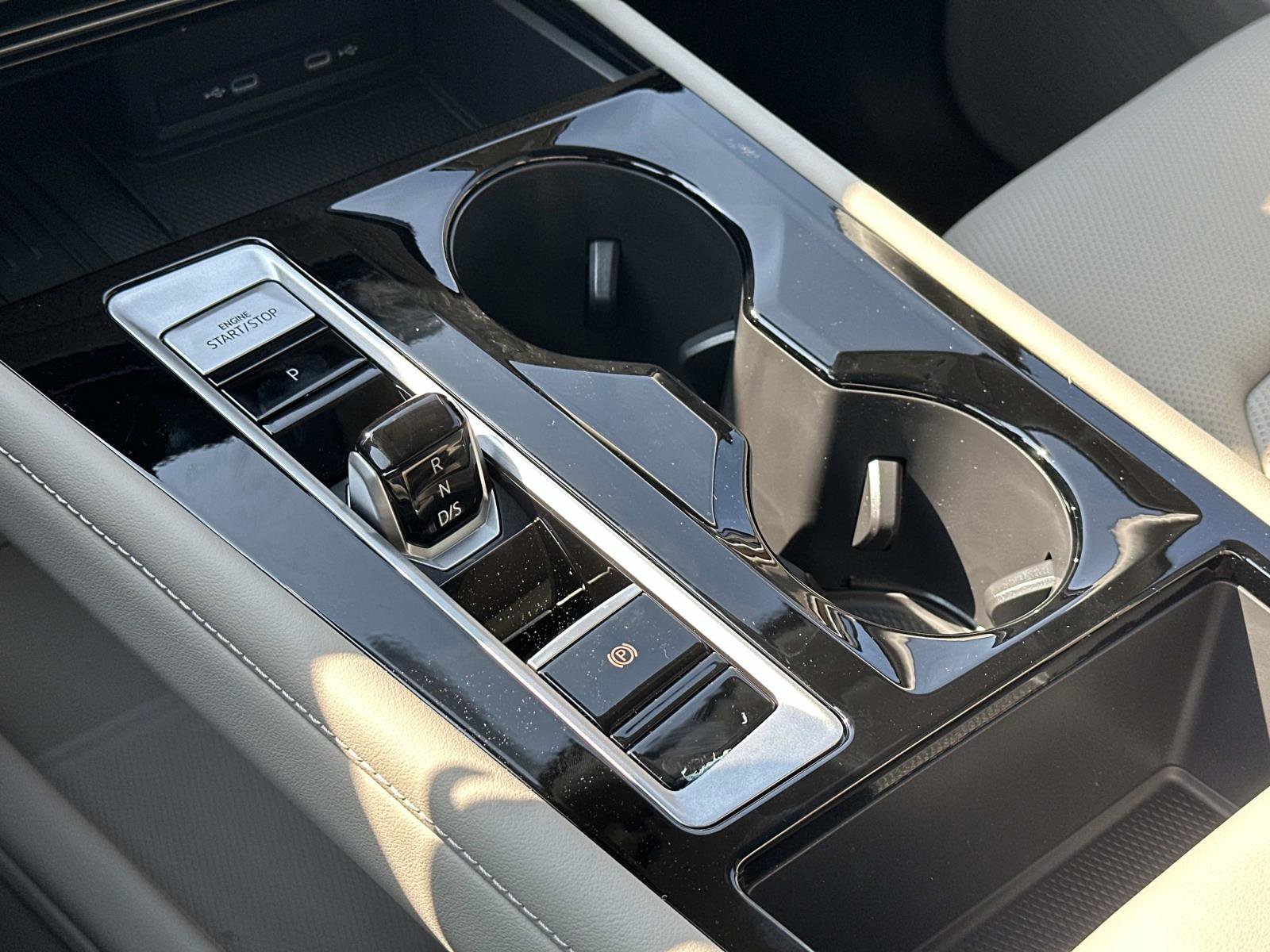 New 2026 Volkswagen Atlas SE image 32