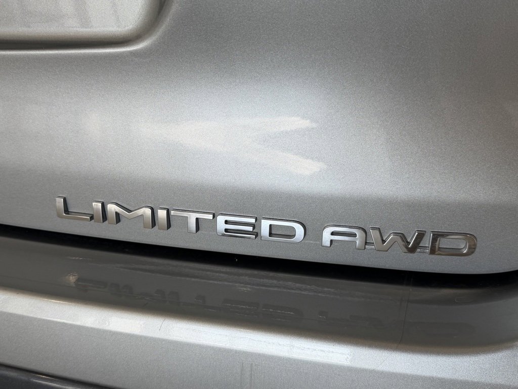 Used 2022 Toyota Highlander Limited image 5