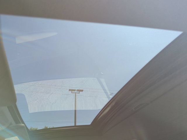 Used 2015 Volkswagen Eos Komfort FWD image 23