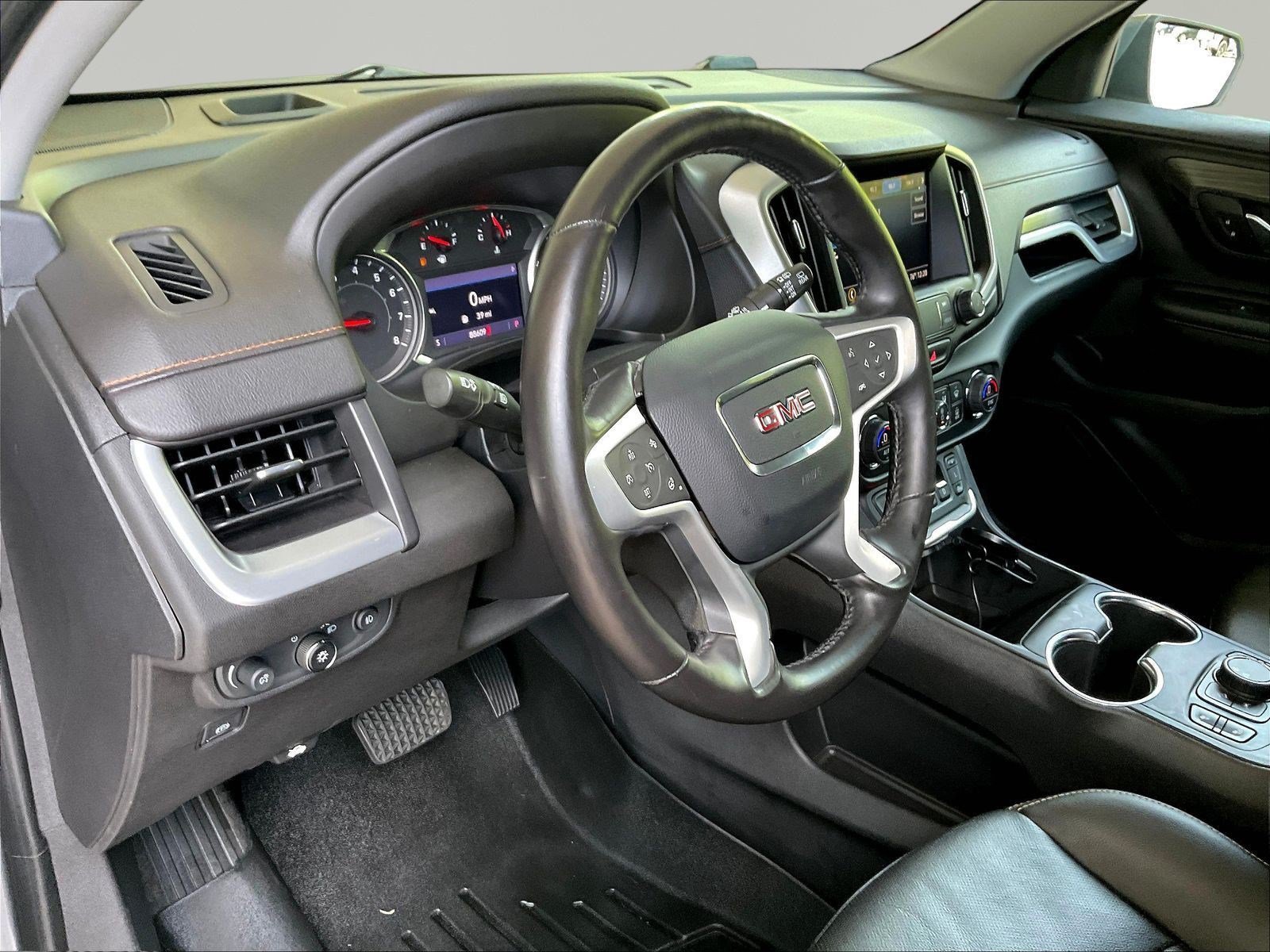 Used 2020 GMC Terrain SLT w/ Preferred Package FWD image 17