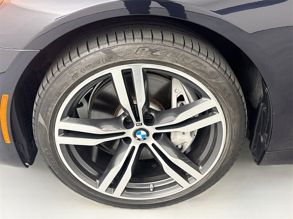 Used 2019 BMW 750i image 30