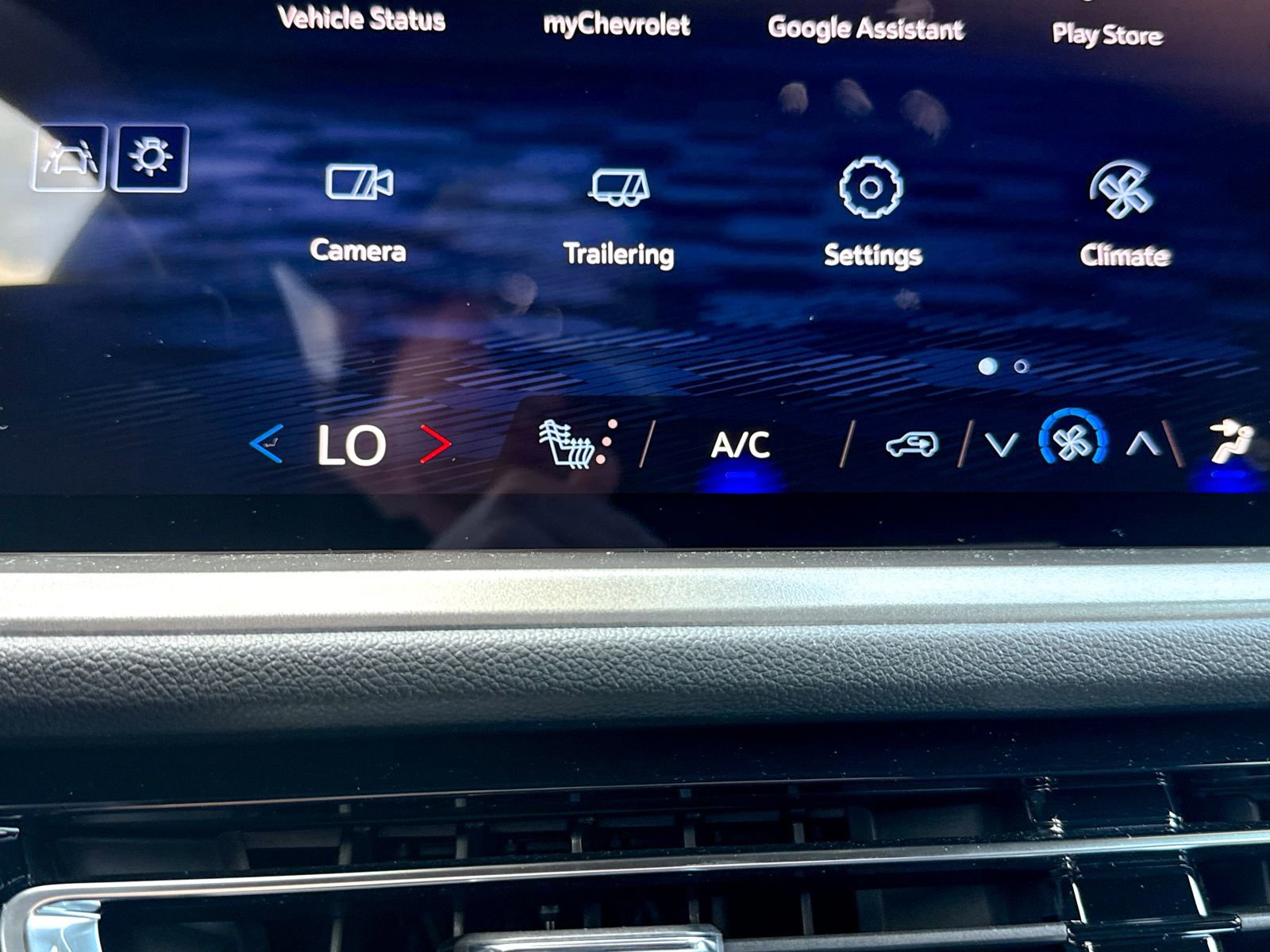 New 2026 Chevrolet Traverse LT w/ Sun and Wheel Package AWD/4WD image 30