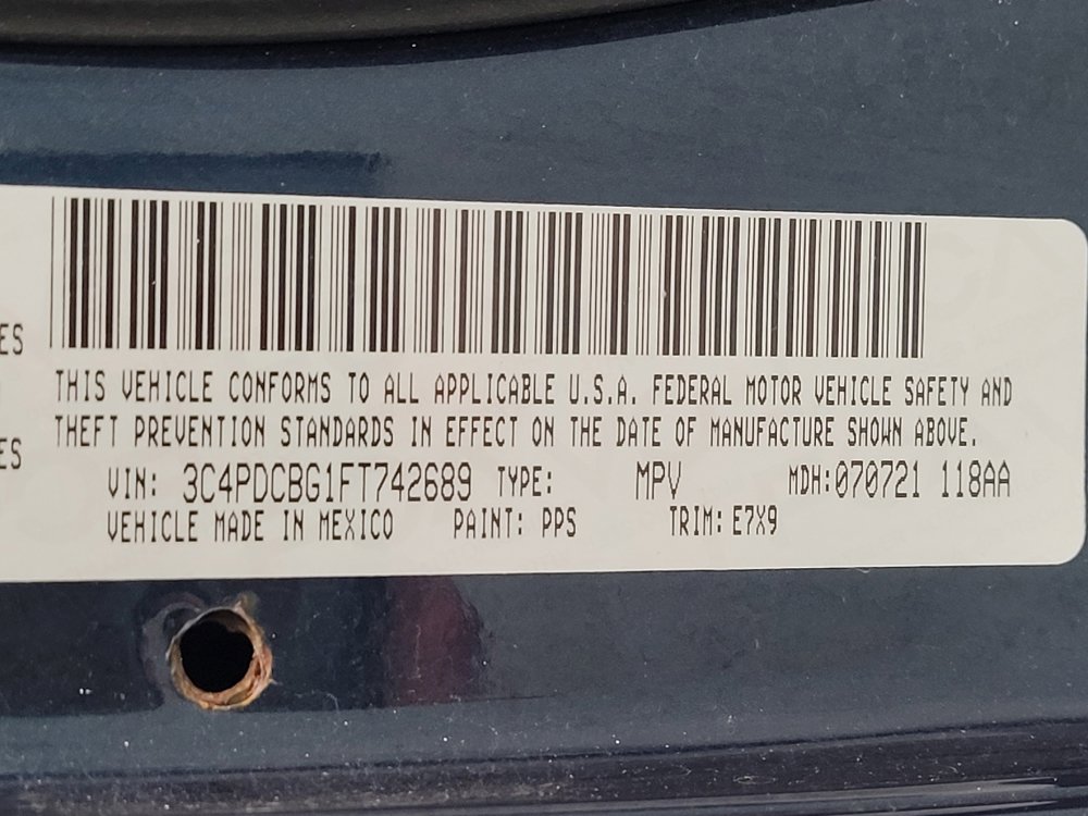 Used 2015 Dodge Journey SXT w/ Flexible Seating Group FWD image 33