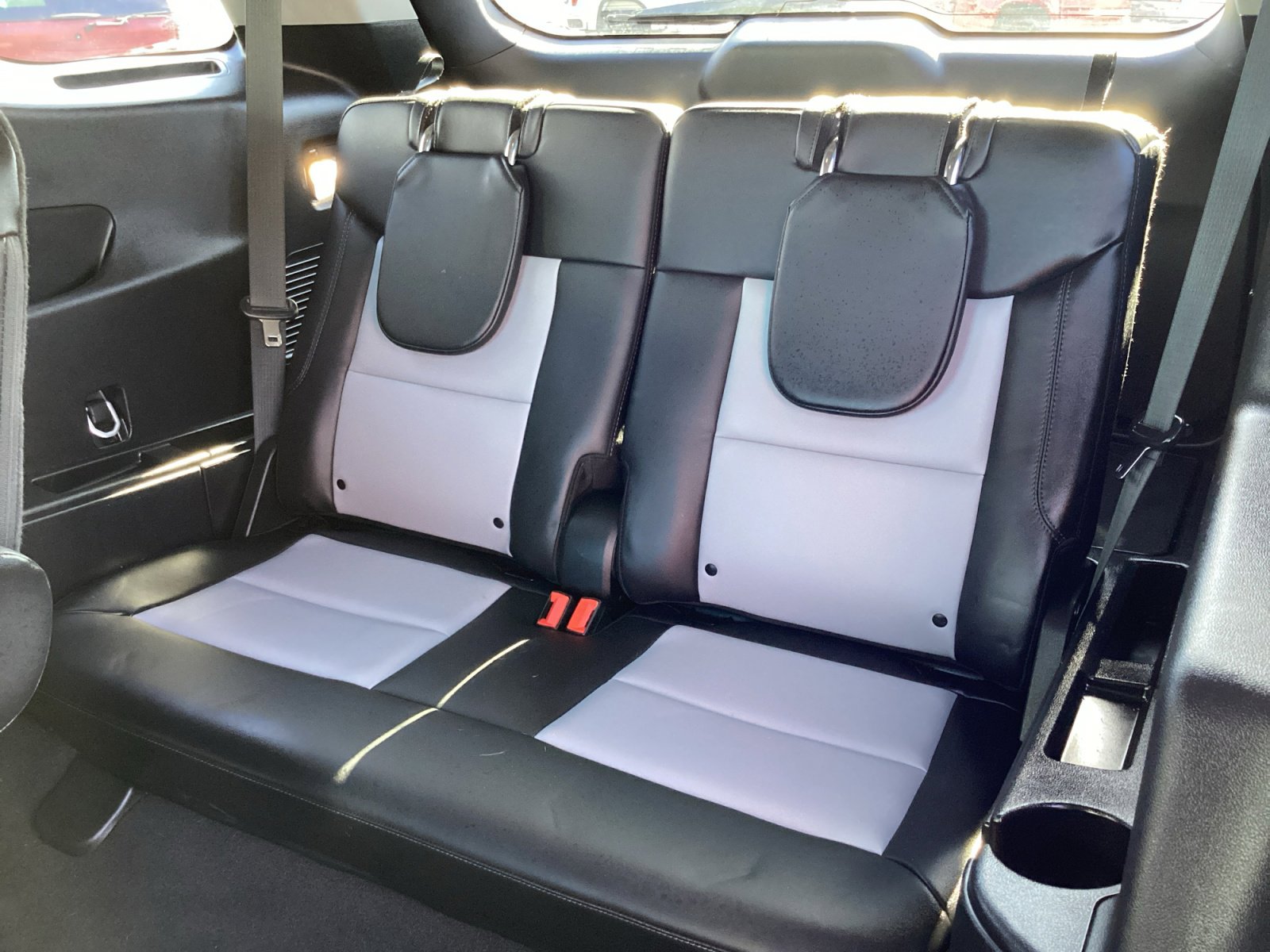 Used 2023 Ford Explorer XLT w/ Equipment Group 202A image 30