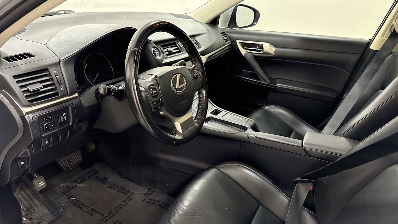 Used 2015 Lexus CT 200h image 12