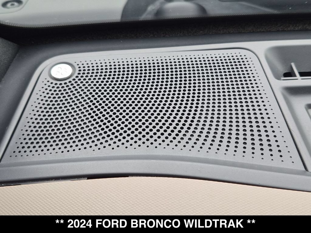 Used 2024 Ford Bronco Wildtrak AWD/4WD image 25