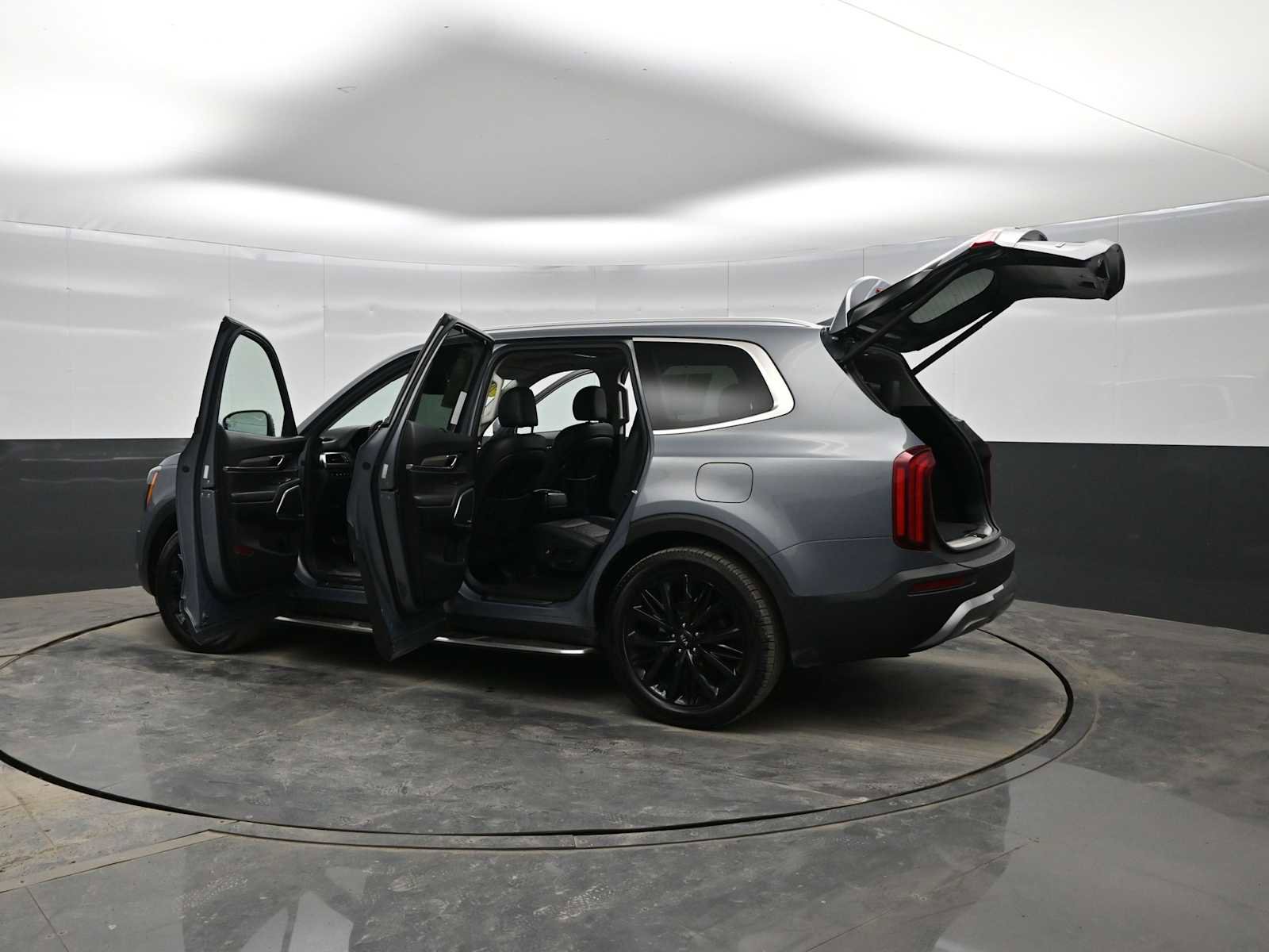 Used 2020 Kia Telluride SX w/ SX Prestige Package image 41