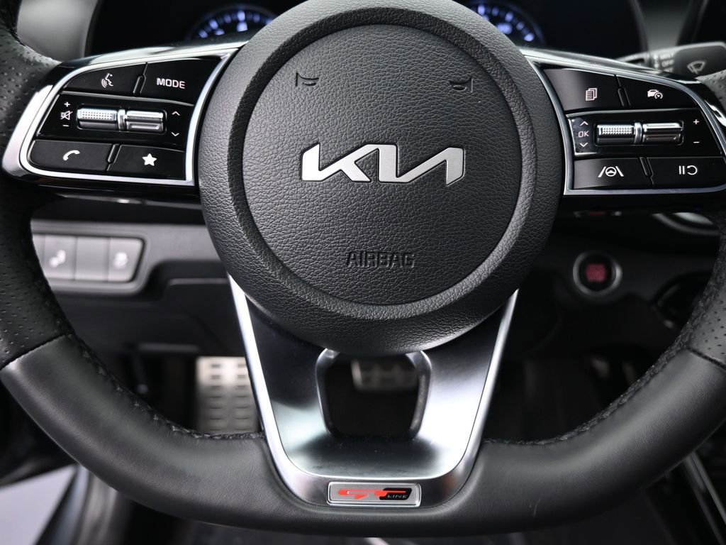 Used 2023 Kia Forte GT-Line image 30