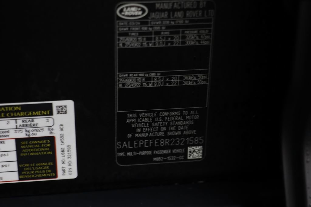 Used 2024 Land Rover Defender 110 SE image 25