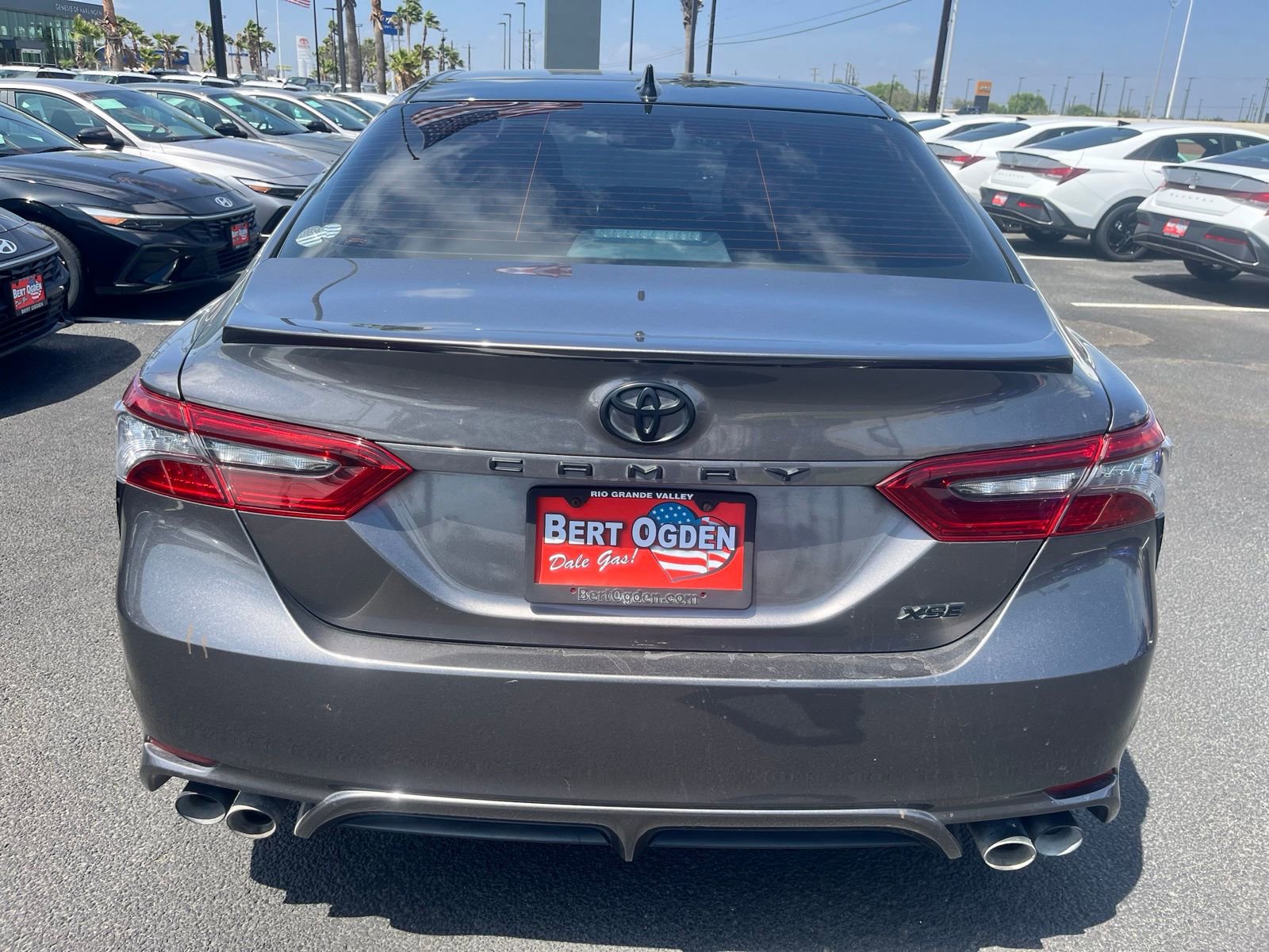 Used 2021 Toyota Camry XSE FWD image 8