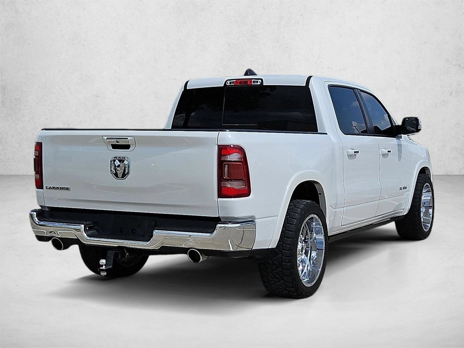Used 2019 RAM 1500 Laramie RWD image 5