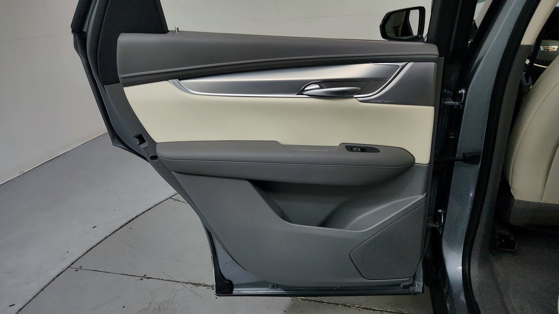 Certified 2023 Cadillac XT5 Premium Luxury AWD/4WD image 23