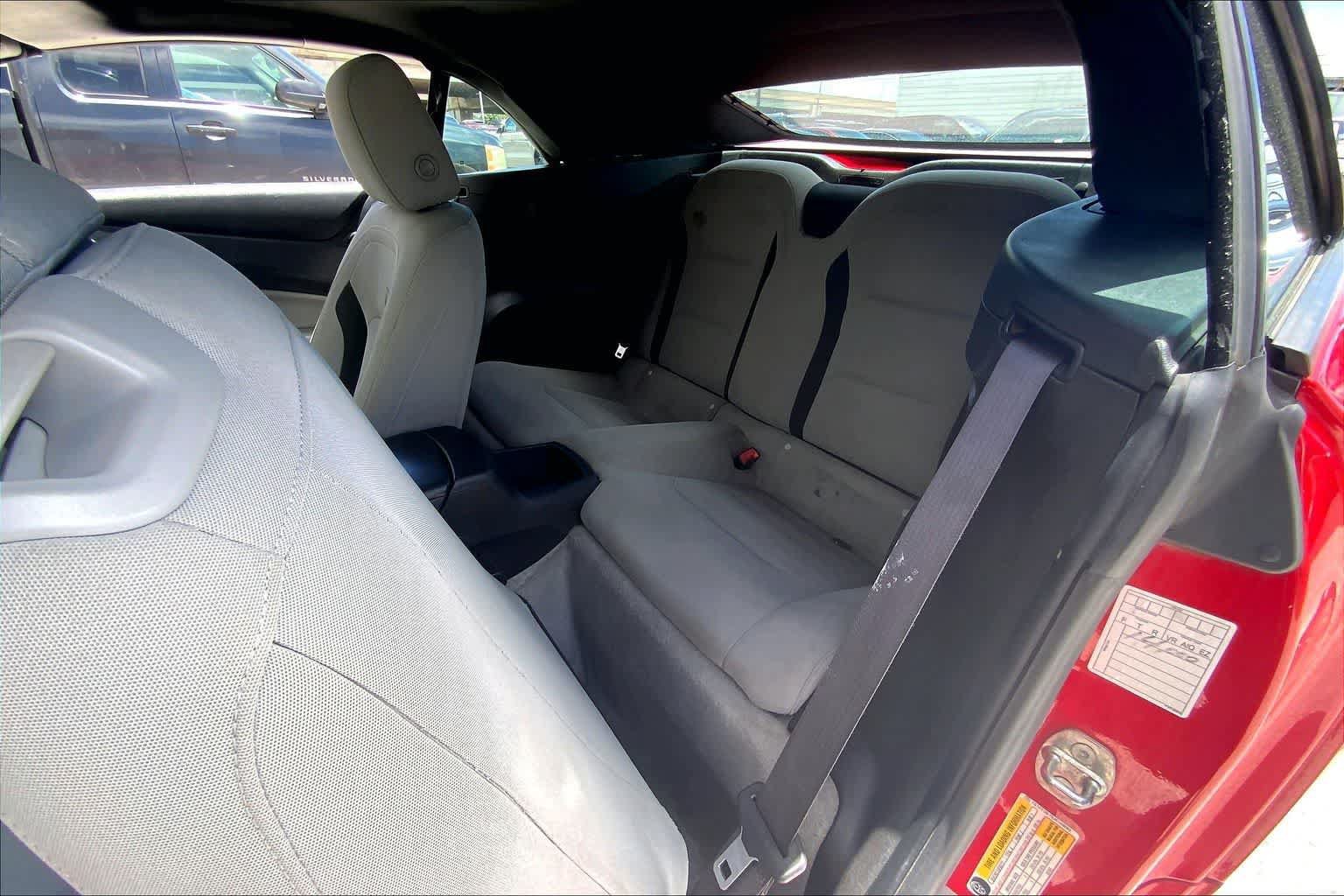 Used 2018 Chevrolet Camaro SS RWD image 28