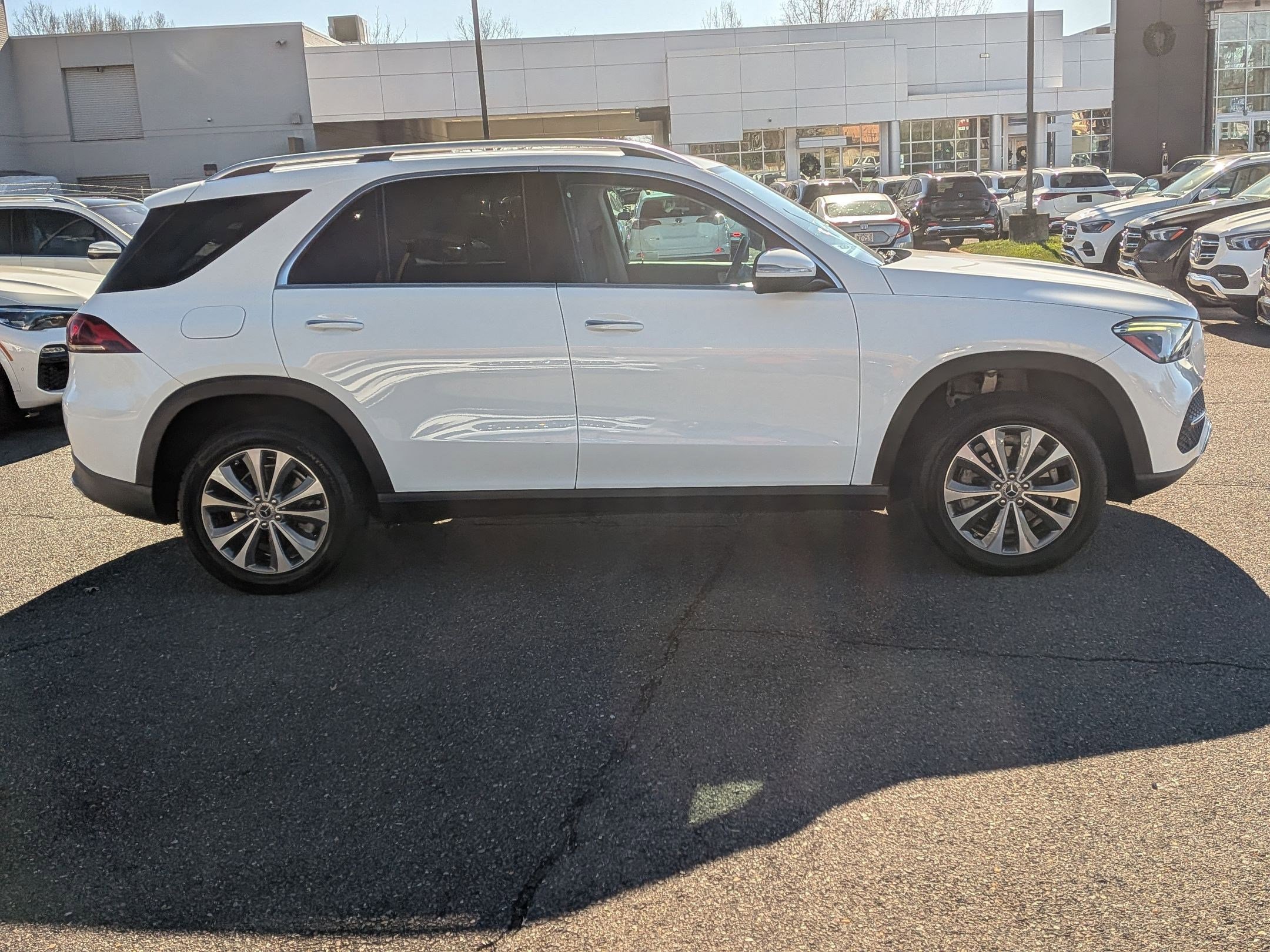 Certified 2020 Mercedes-Benz GLE 350 4MATIC image 2