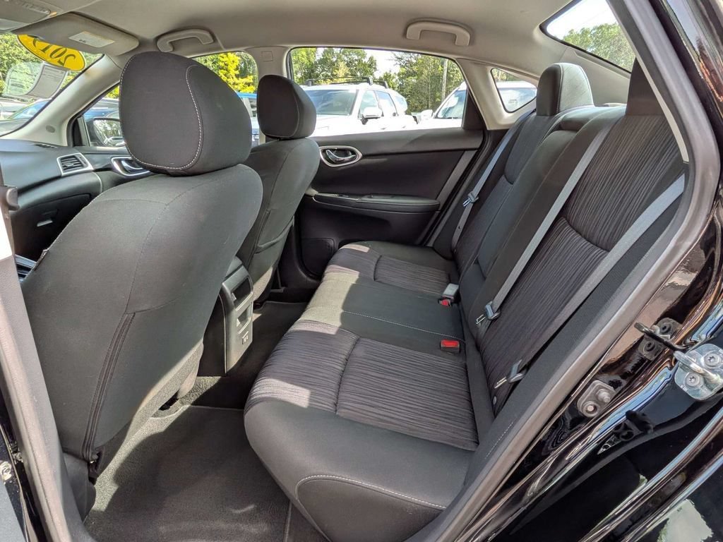 Used 2019 Nissan Sentra SV FWD image 12
