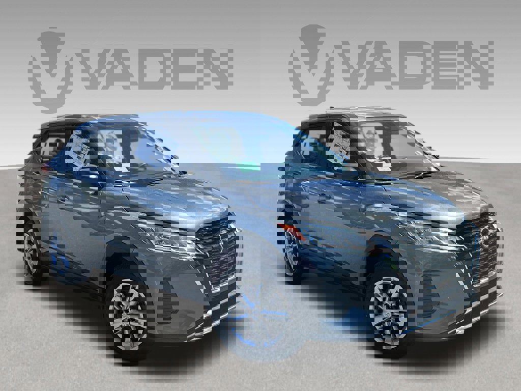 New 2025 Nissan Kicks Play S image 1