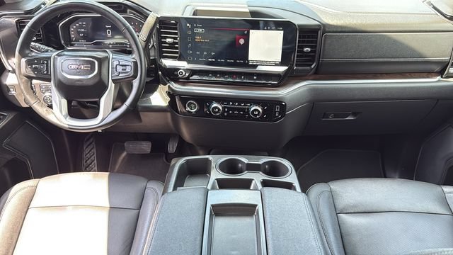 Used 2024 GMC Sierra 1500 SLT AWD/4WD image 24