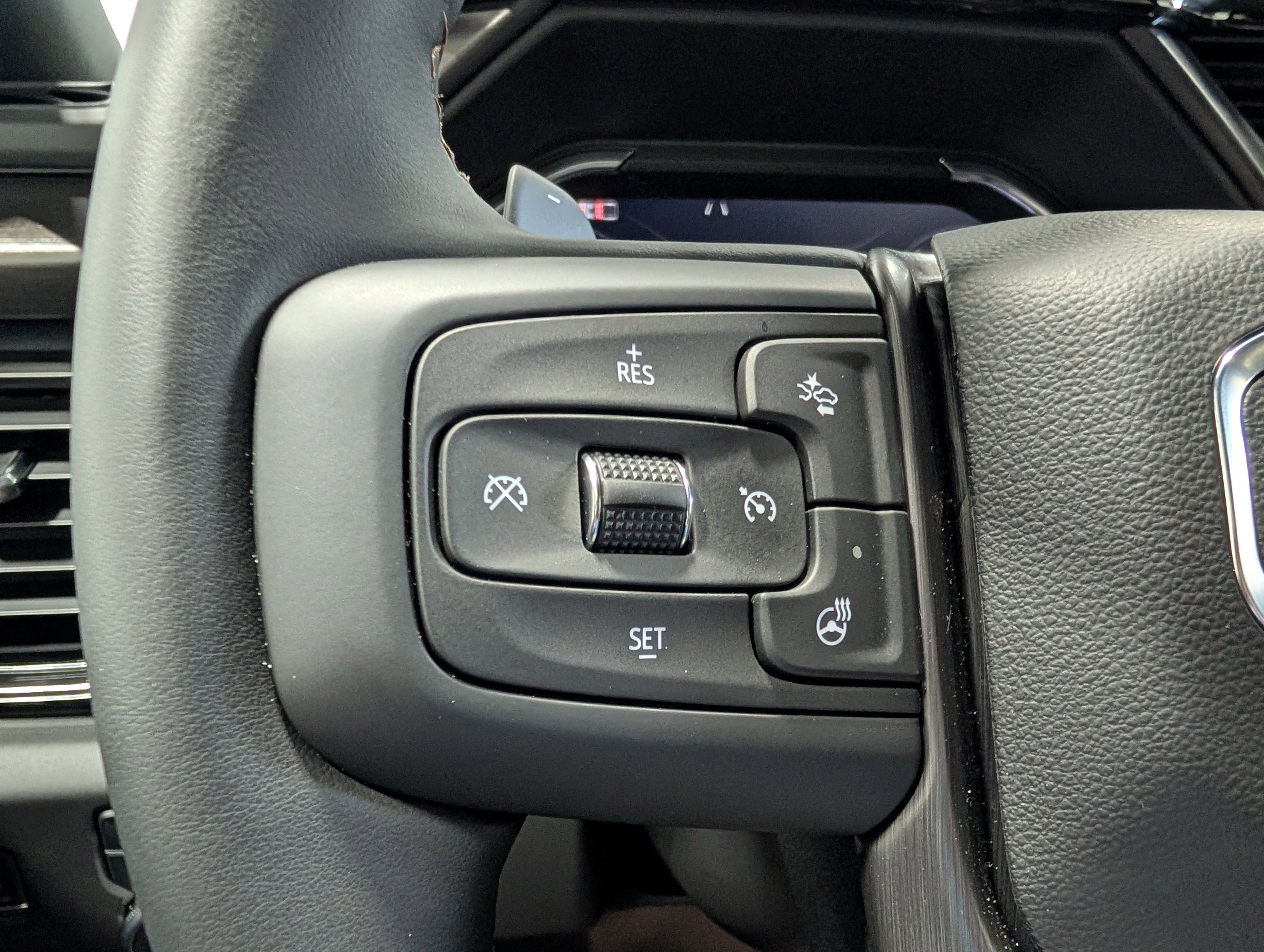 Used 2025 GMC Sierra 1500 AT4 w/ AT4 Premium Package image 27