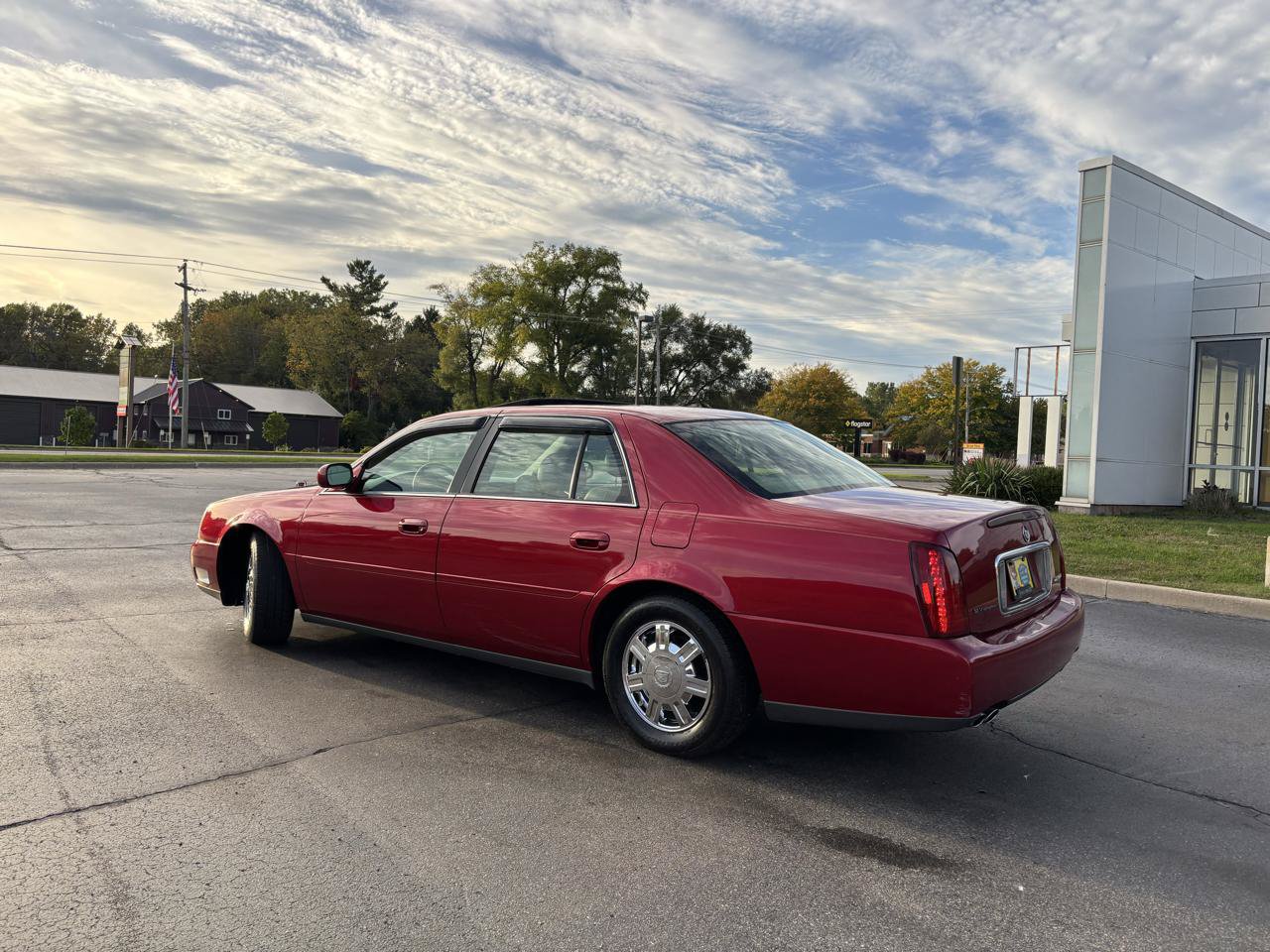 Used 2003 Cadillac De Ville w/ Comfort & Convenience Package FWD image 5