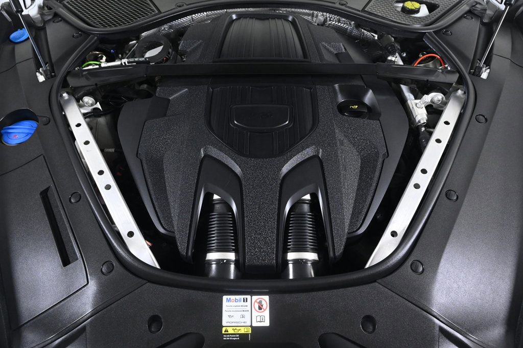 Certified 2023 Porsche Panamera 4S image 26