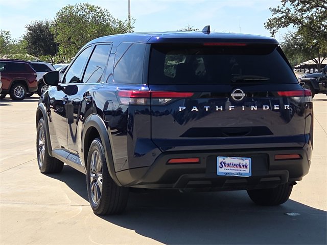 Used 2022 Nissan Pathfinder S image 6