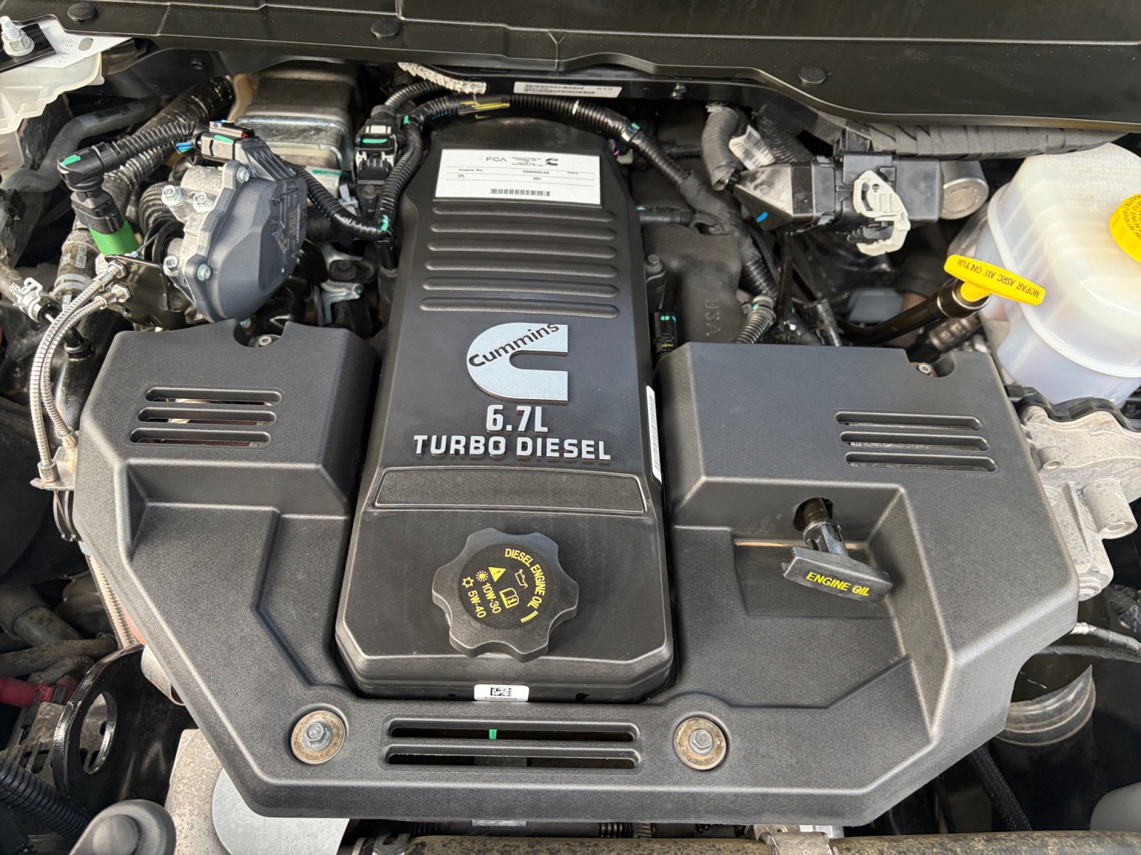 Used 2024 RAM 3500 Tradesman w/ Chrome Appearance Group image 31