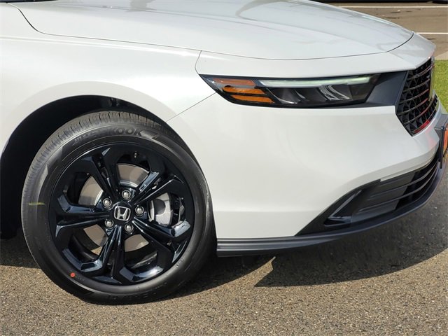 New 2025 Honda Accord SE image 3