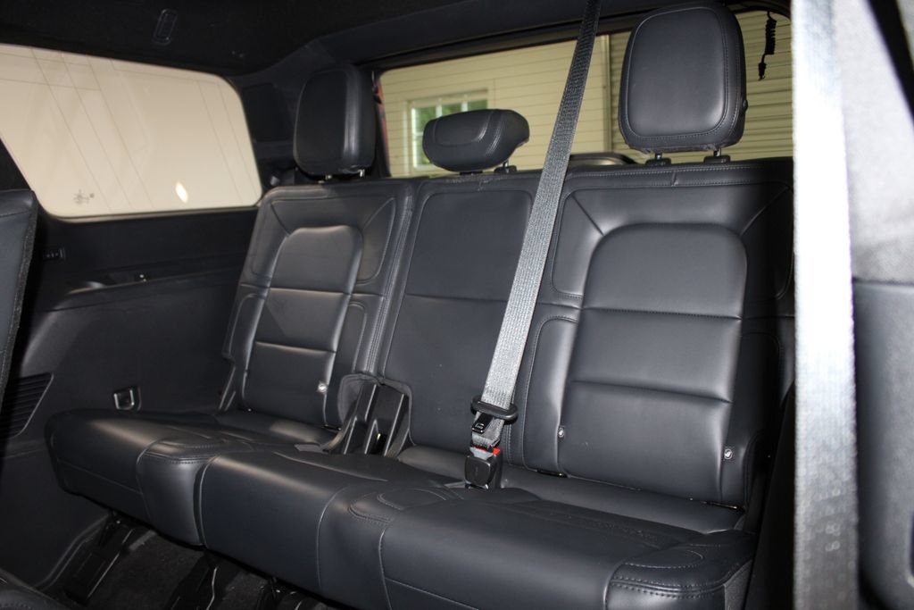 Used 2022 Lincoln Navigator Reserve AWD/4WD image 22