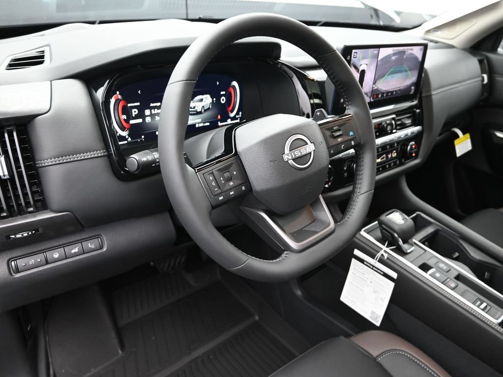 New 2026 Nissan Pathfinder Platinum FWD image 19