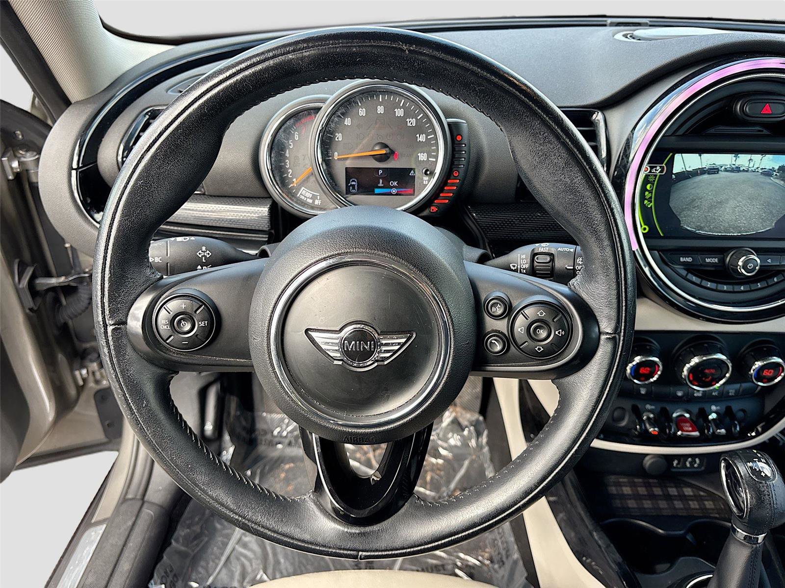 Used 2016 MINI Cooper Clubman S image 11