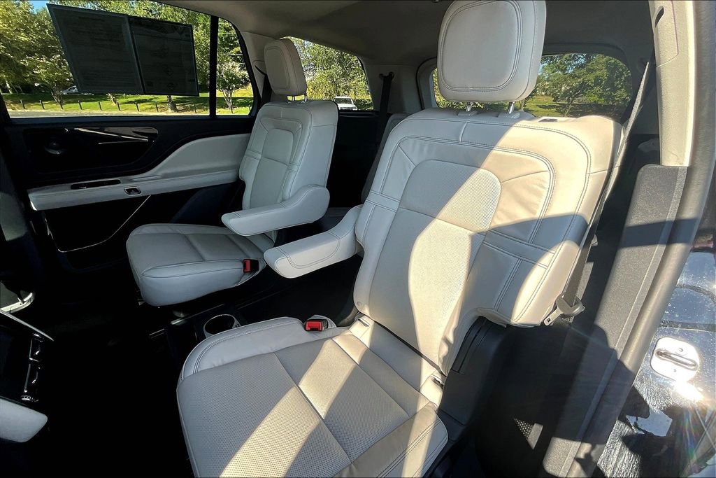 Used 2025 Lincoln Aviator Reserve w/ Illumination Package image 26