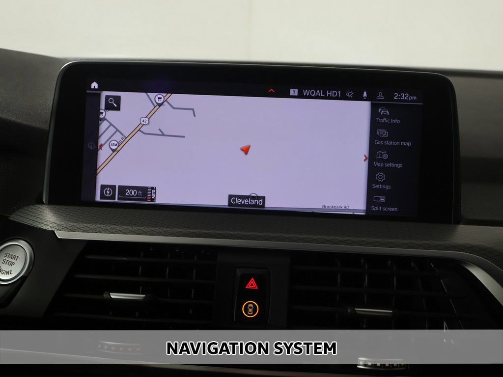 Used 2021 BMW X4 xDrive30i AWD/4WD image 3