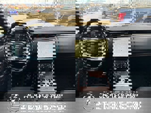 Used 2023 Land Rover Range Rover Long Wheelbase SE image 15