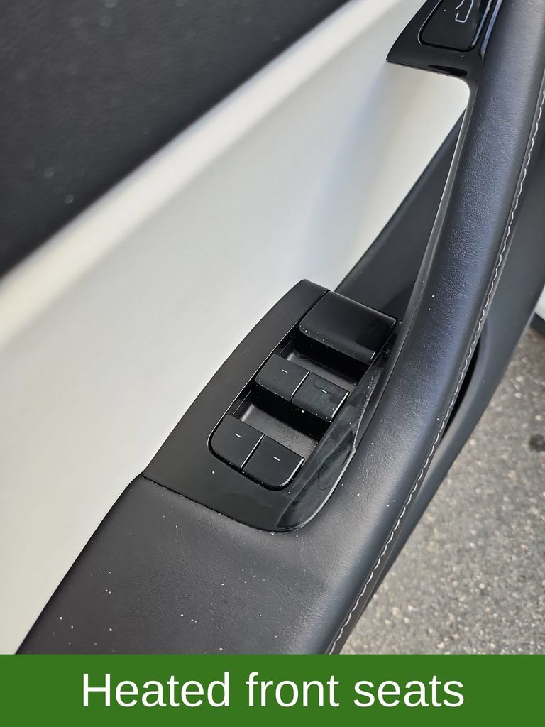 Used 2021 Tesla Model Y Long Range AWD/4WD image 25