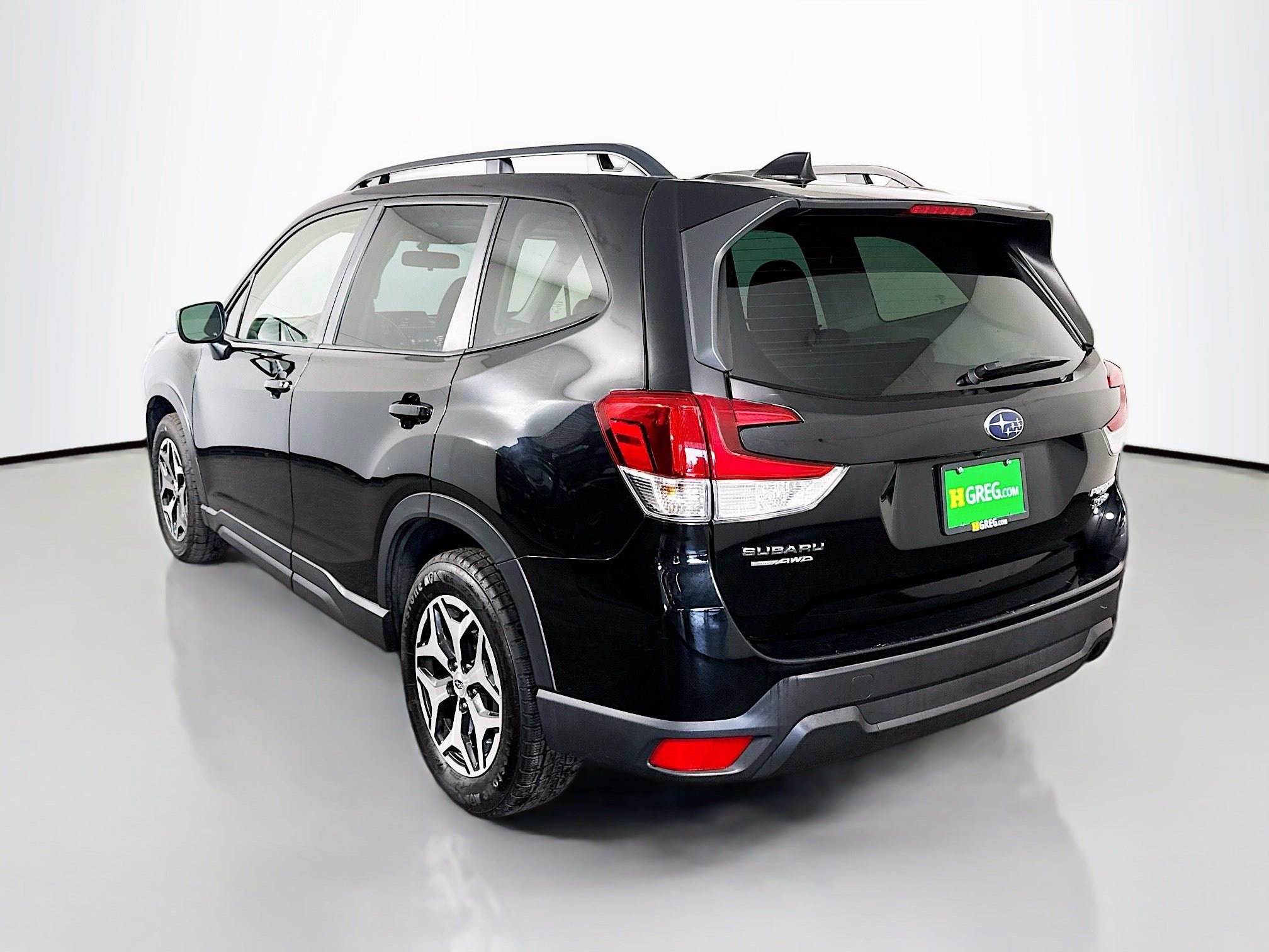 Used 2023 Subaru Forester Premium image 7