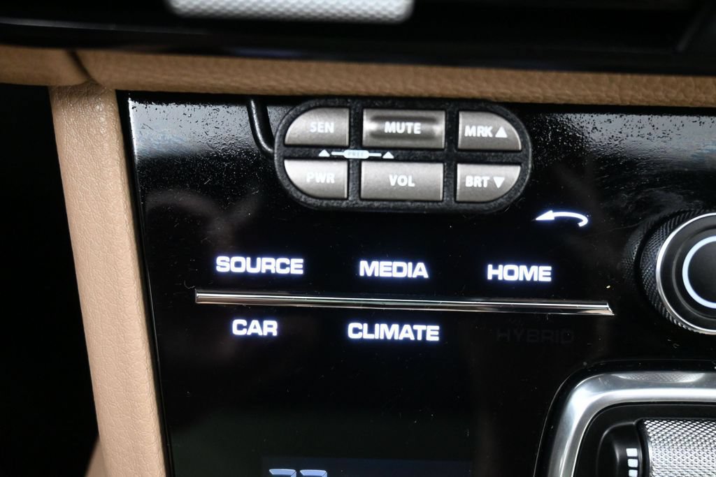 Used 2019 Porsche Cayenne S AWD/4WD image 18