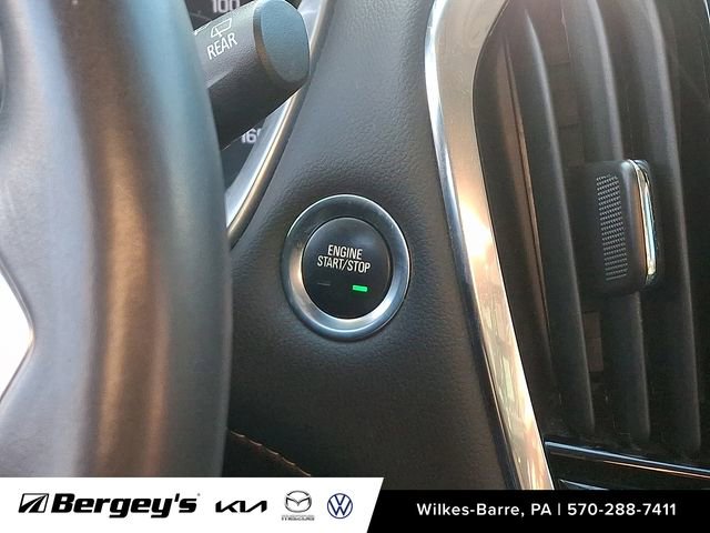 Used 2020 Chevrolet Traverse LT w/ LPO, Floor Liner Package image 25