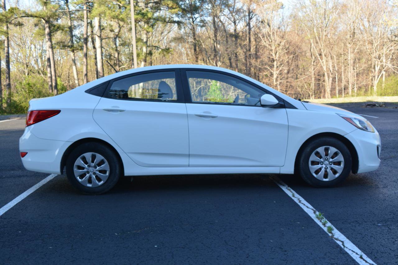 Used 2015 Hyundai Accent GLS image 4