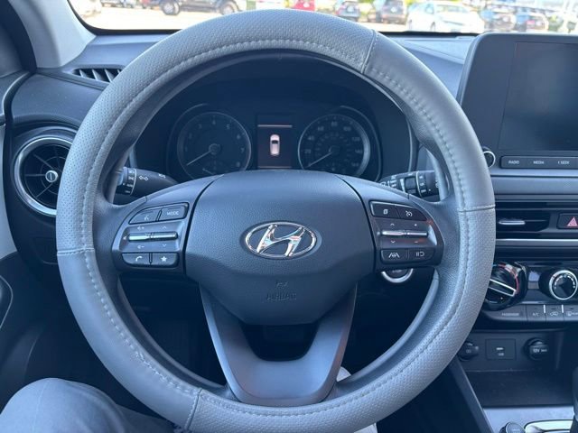 Used 2023 Hyundai Kona SEL AWD/4WD image 12