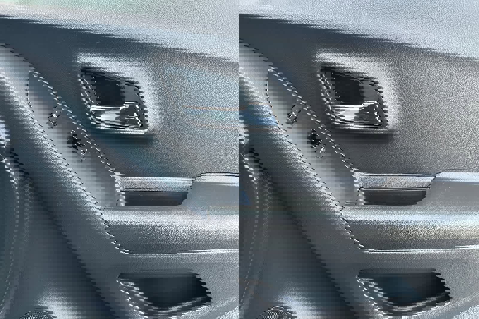 Used 2021 Chevrolet Trax LT image 18