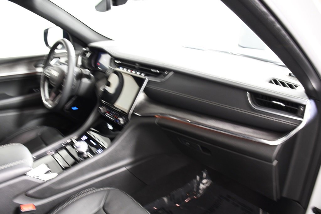 Used 2023 Jeep Grand Cherokee Overland image 19