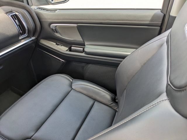 Used 2025 Ford Expedition Platinum AWD/4WD image 18