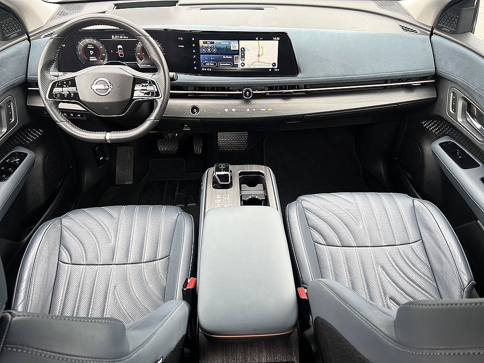 Used 2024 Nissan Ariya AWD image 18