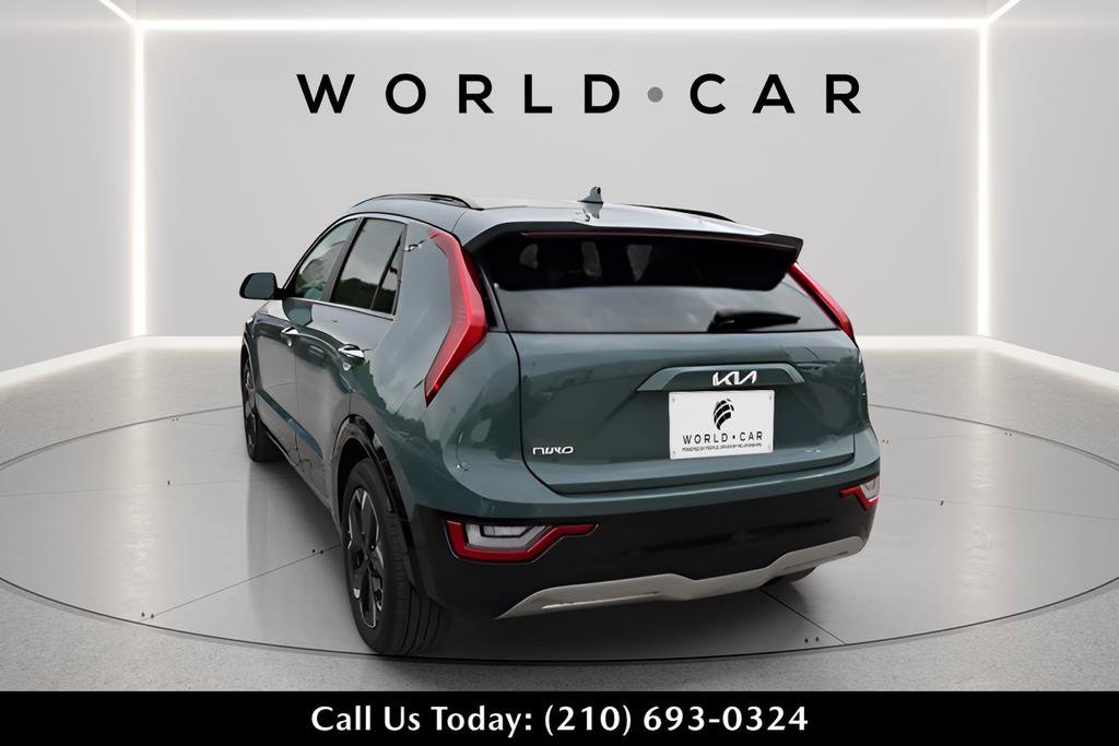 Certified 2024 Kia Niro Wave FWD image 5