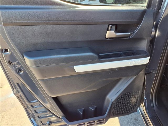 Used 2024 Toyota Tacoma TRD Off-Road image 9