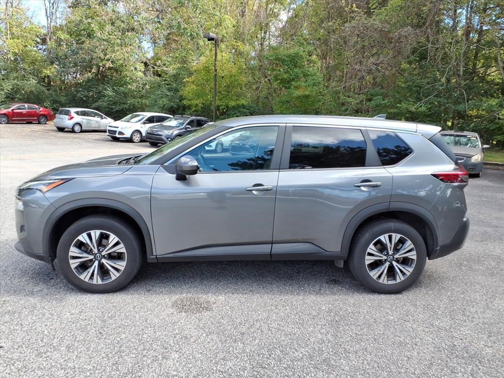 Used 2023 Nissan Rogue SV image 6