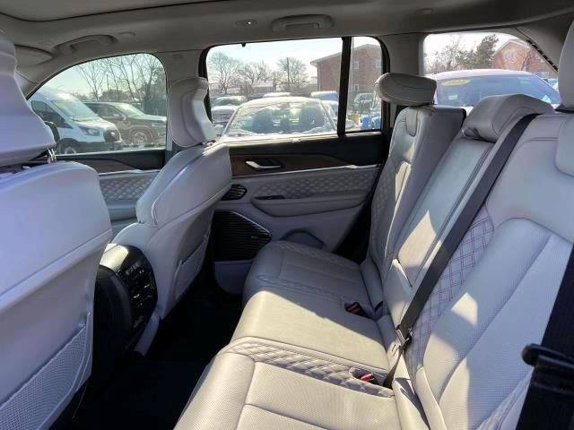 Certified 2023 Jeep Grand Cherokee Summit w/ Adv Protech Group IV image 11