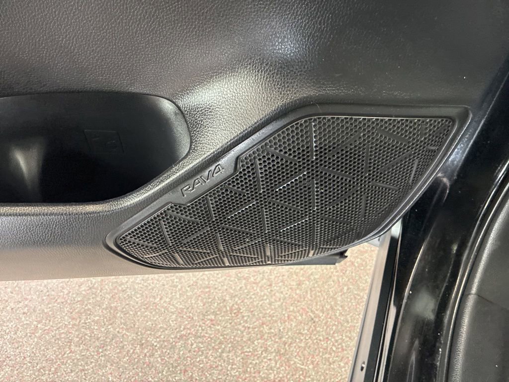 Used 2019 Toyota RAV4 Adventure w/ Cold Weather Package AWD/4WD image 39